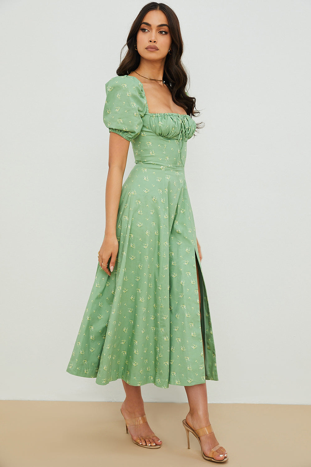 Liora | Feminine Grace & Effortless Romance