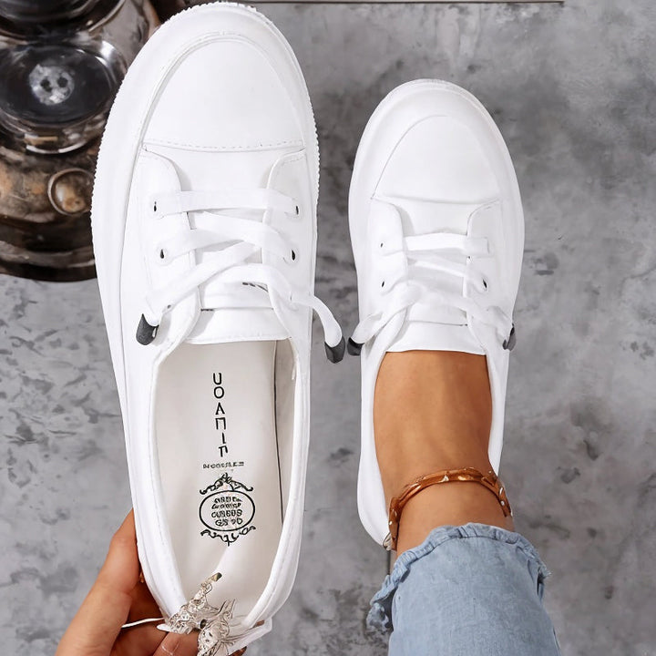 Lunera | Casual Calm & Everyday Flexibility