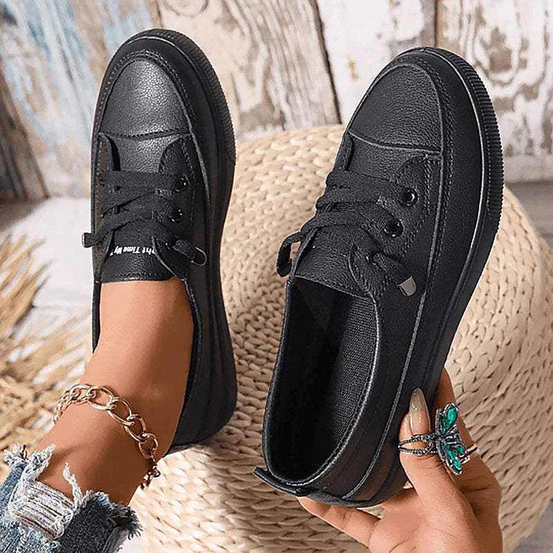 Lunera | Casual Calm & Everyday Flexibility