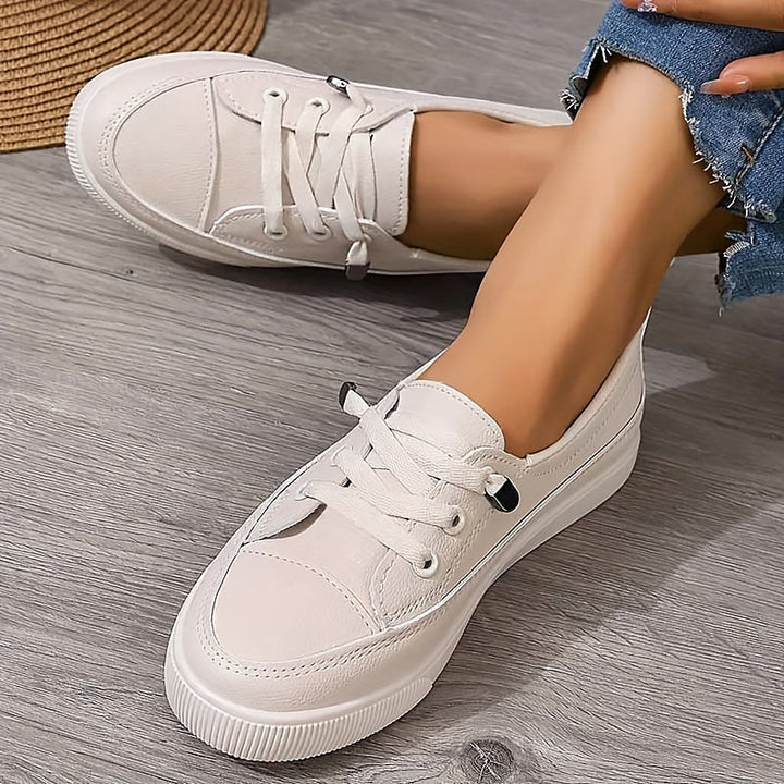 Lunera | Casual Calm & Everyday Flexibility