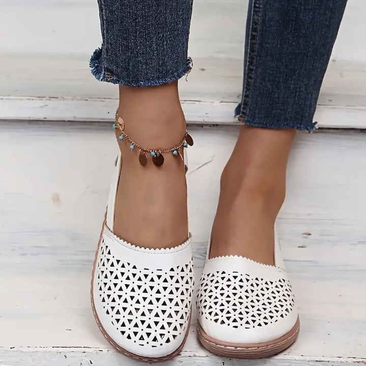 Avelyn | Colourful Ease, Soft Flexibility