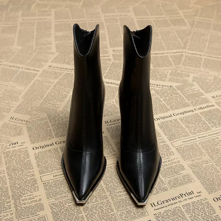 Lorelai | Relaxed Fit Leather Heels