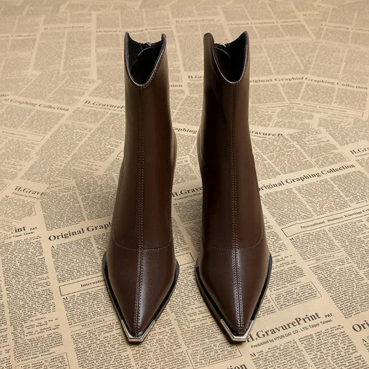 Lorelai | Relaxed Fit Leather Heels
