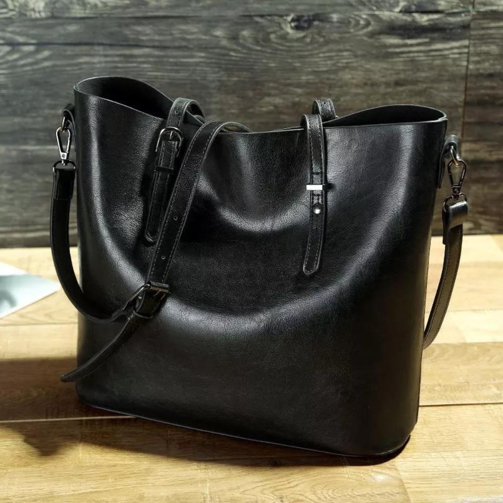Anetra | Vintage Luxe Shoulder Bag